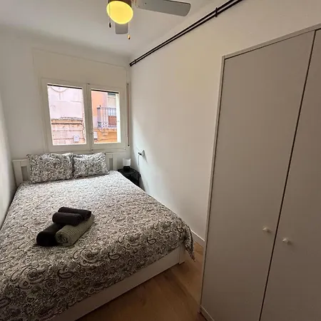Beautiful In Tarragona's Old Town Apartment